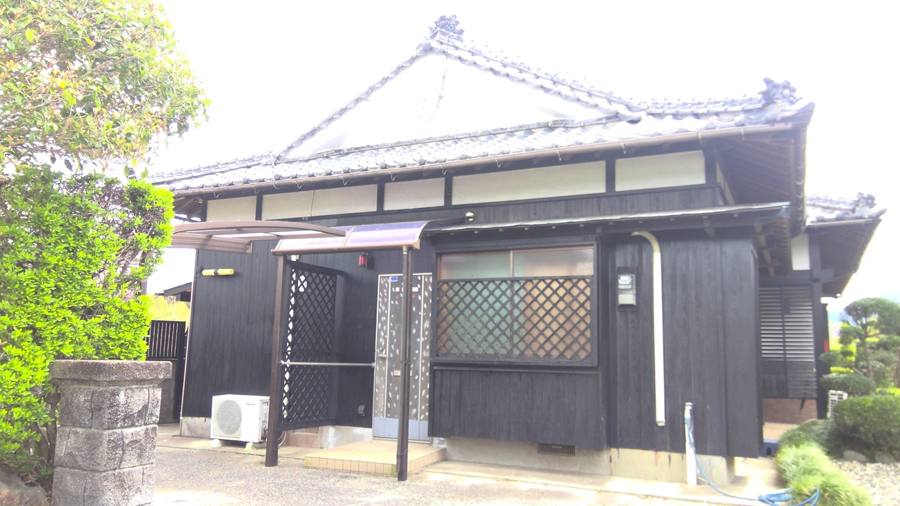 1980s wood house in Uchinoura, Kimotsuki