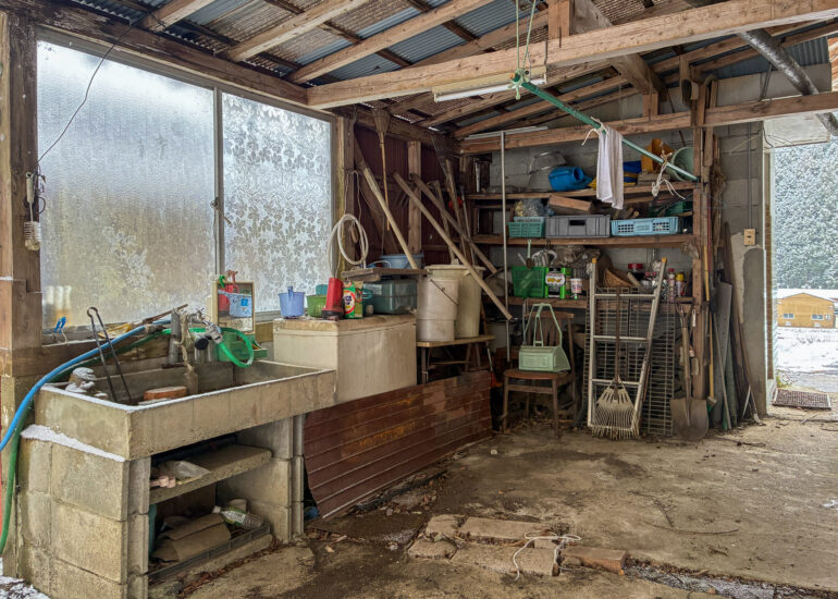 1970s wood house in Matsusaka Kahada