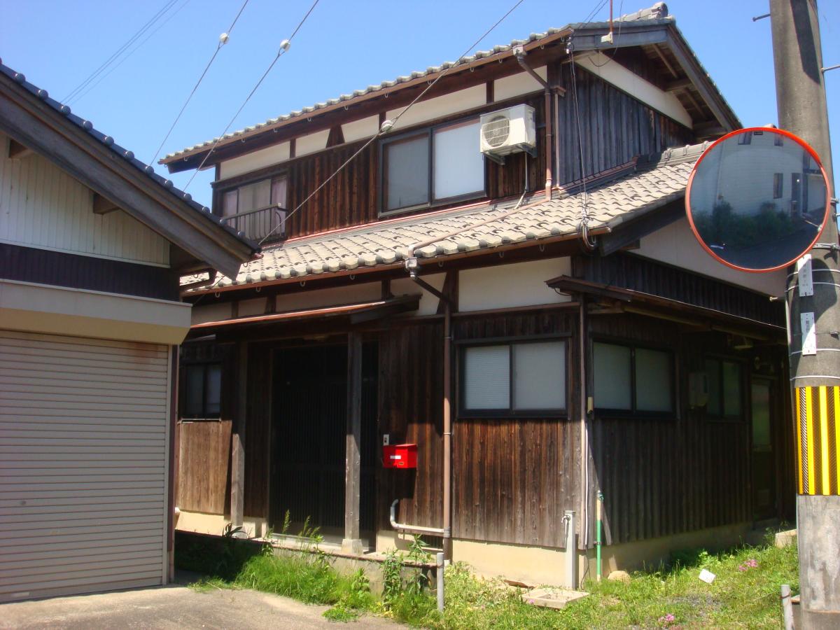 1980s wood house near the coast in Miyazu, Kyoto