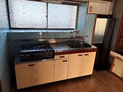 1980s wood house near the coast in Kinko, Kagoshima