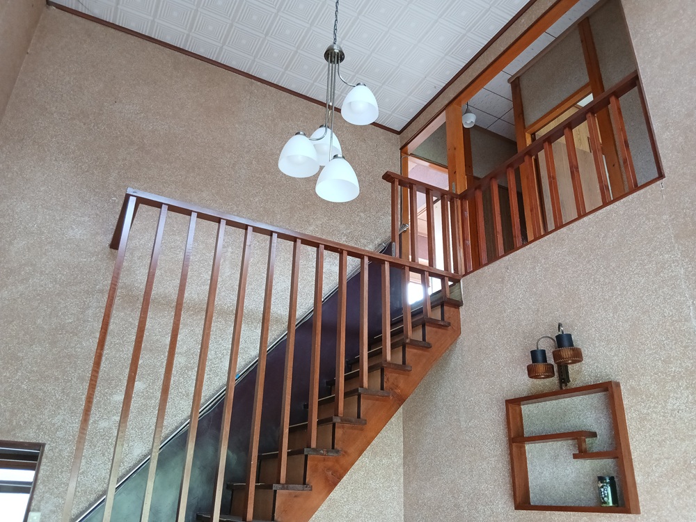 1960s wood house, 11-min walk to station, Iwate