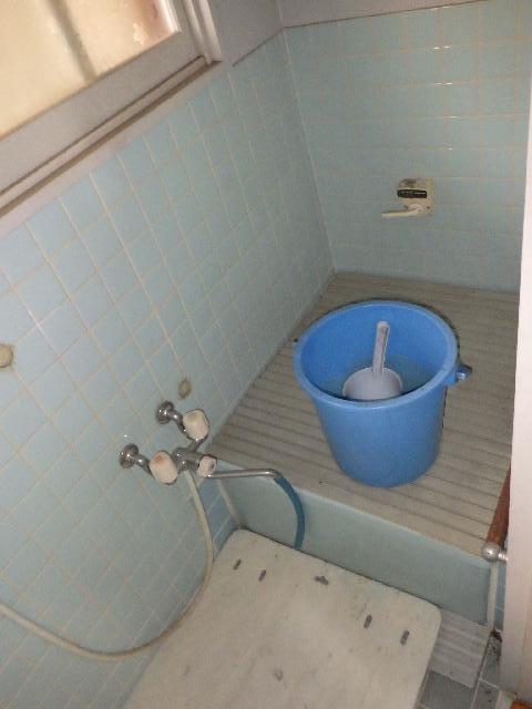 1970s wood house, 12-min walk to station, Nagasaki
