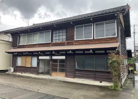 1920s wood house, 8-min walk to station, Fukui