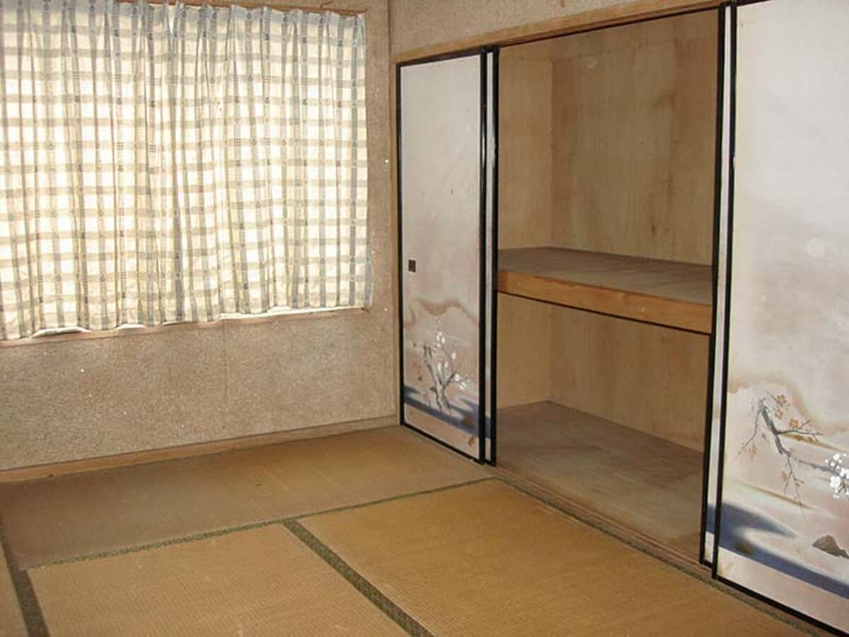 1970s concrete house in Hiroshima