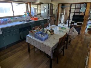 1980s wood house on a large plot in Yamagata