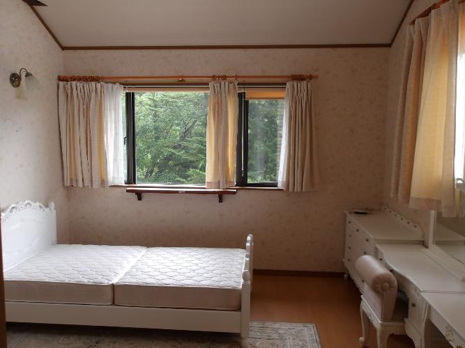 2000s house, 15-min walk to station, Tochigi