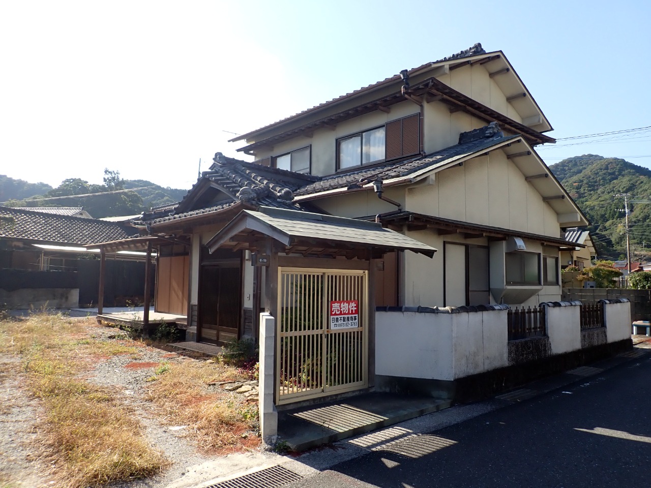 1980s wood house in Oita