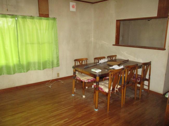 1980s wood house, 20-min walk to station, Okayama