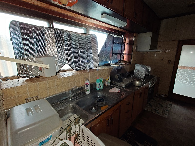 1970s wood house, 7-min walk to station, Tottori