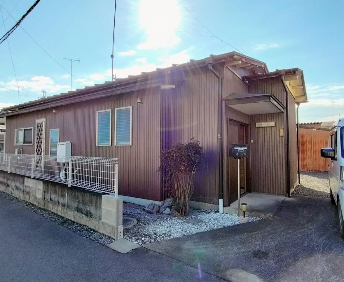1970s wood house, 2-min walk to station, Tochigi