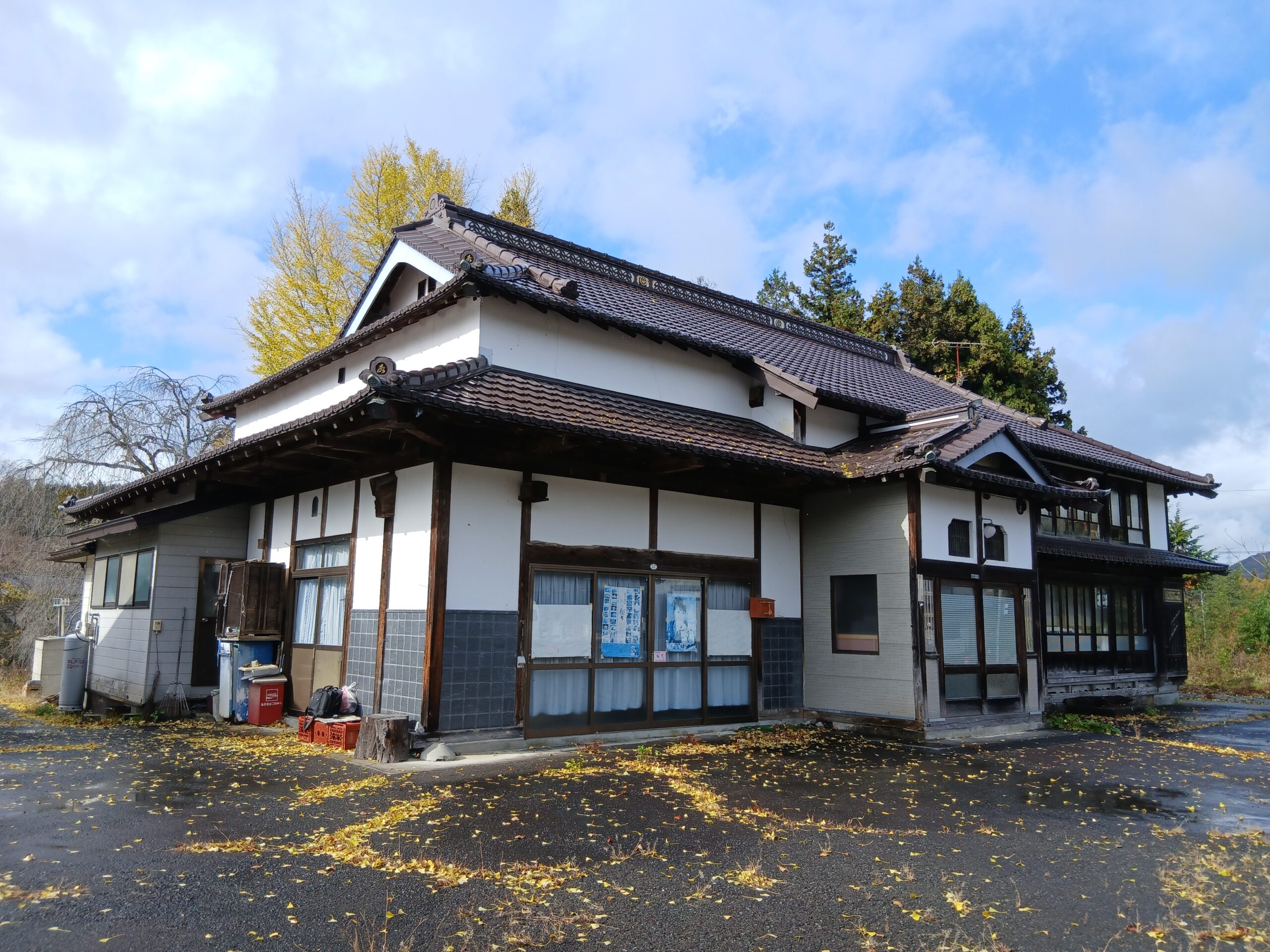1950s wood house, 11-min walk to station, Iwate