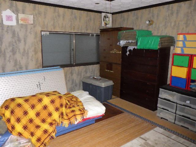 1970s wood house, 12-min walk to station, Nagasaki