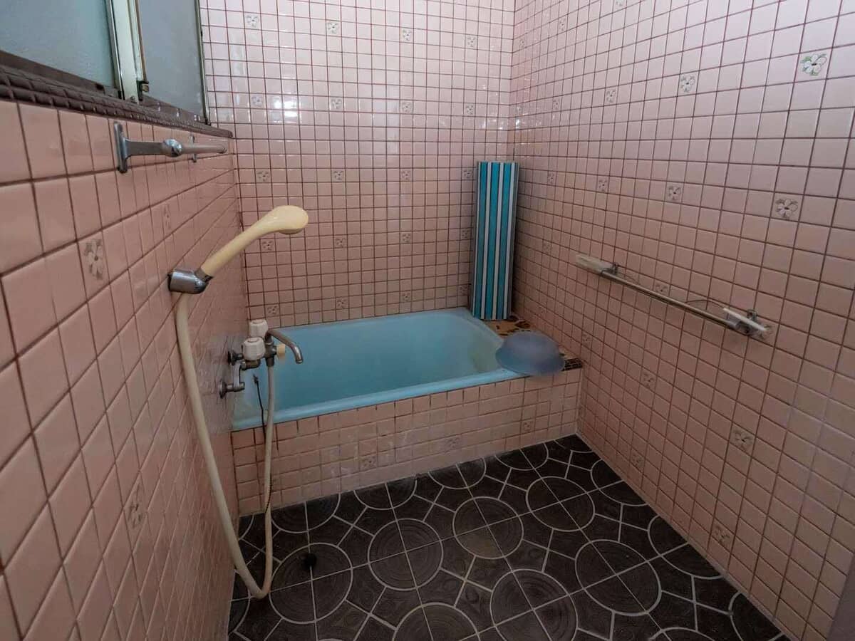 1980s wood house in Hiroshima