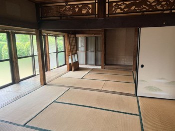 1980s house with outbuildings in Minamisatsuma, Kagoshima