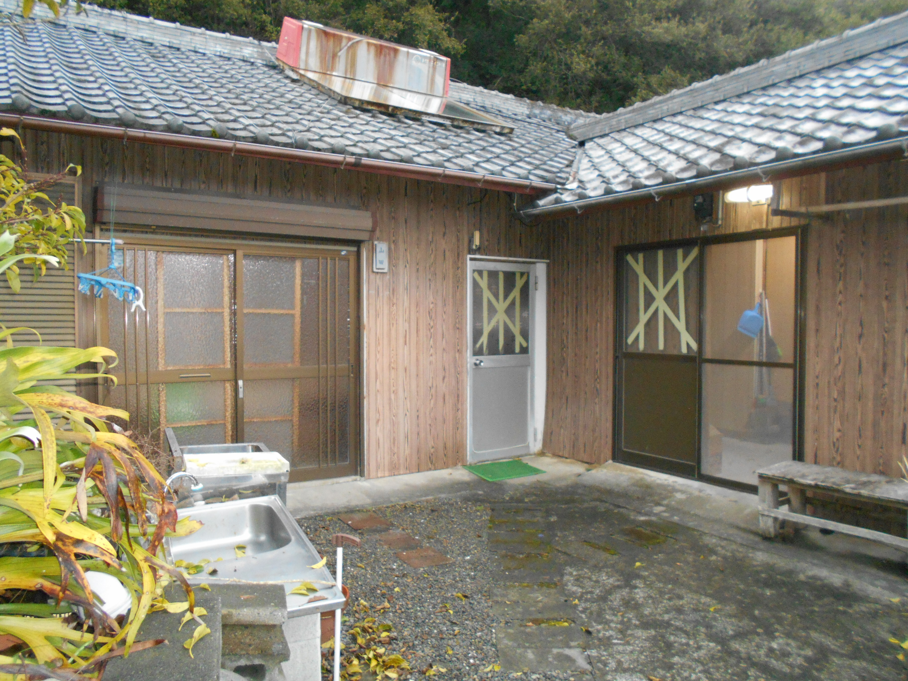 1970s wood house in Kochi