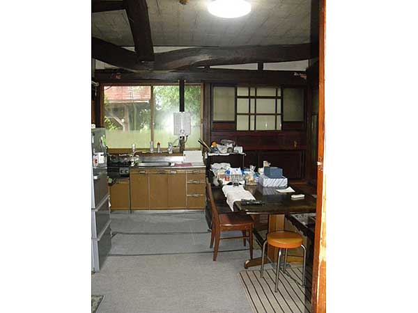 1870s wood house on a large plot in Iwate