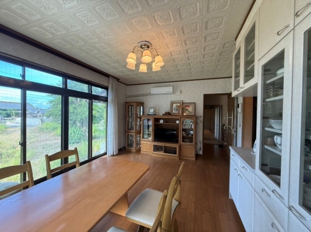 1990s wood house on a large plot in Hyogo