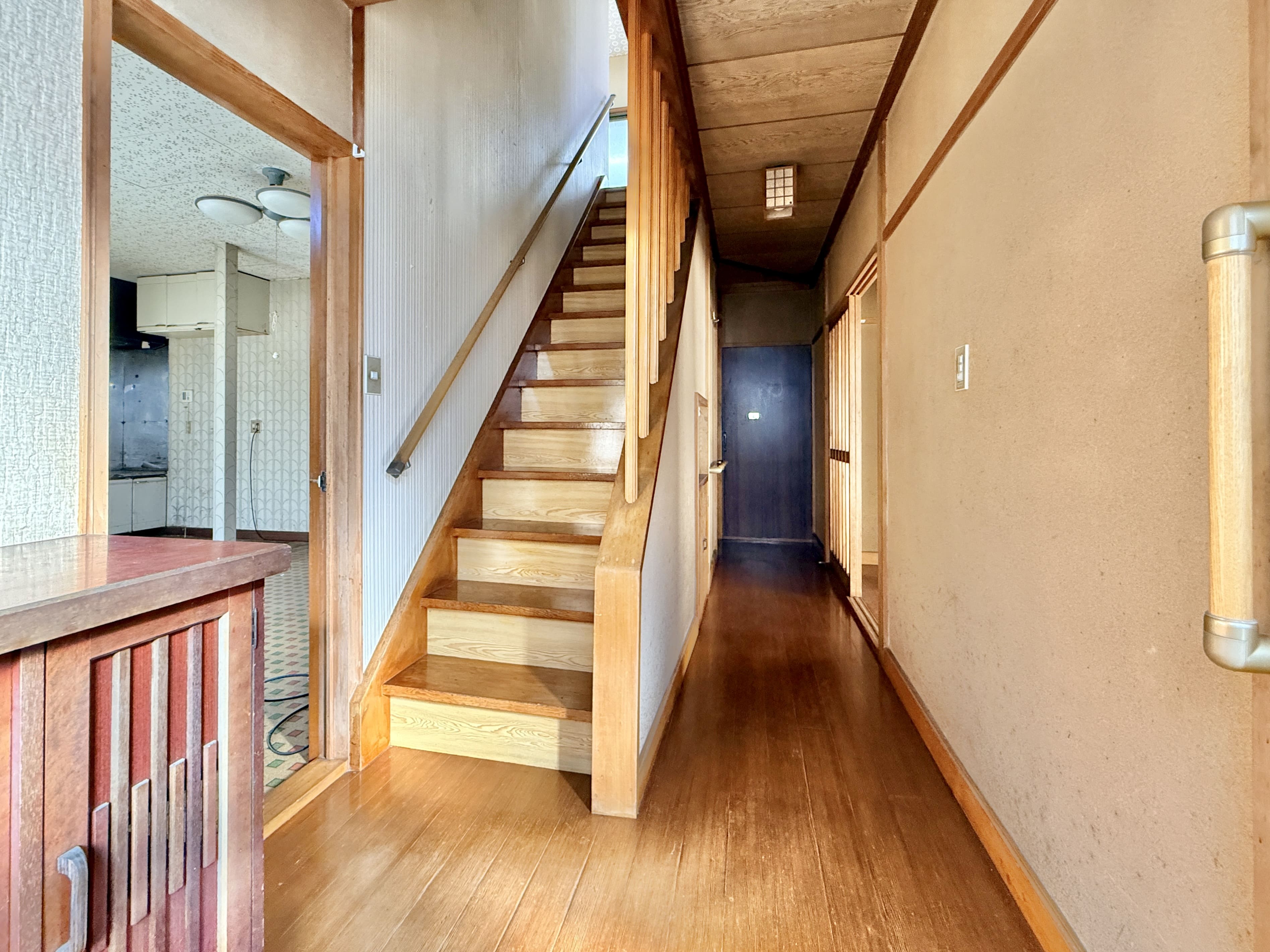 1980s wood house, 9-min walk to station, Nagano