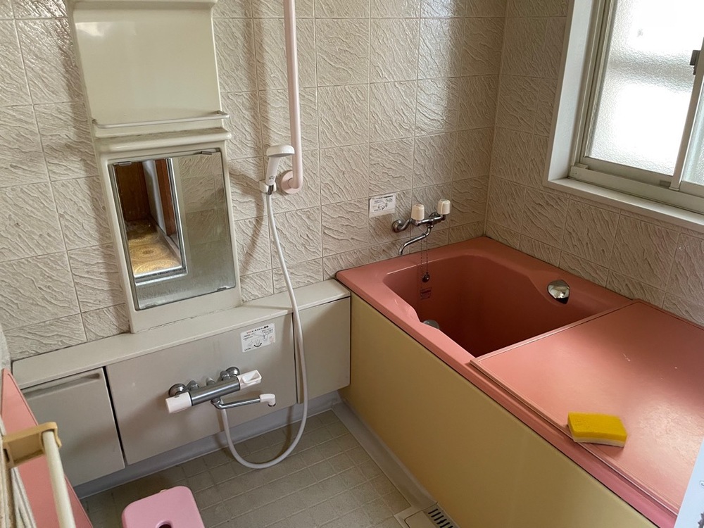 1960s wood house, 3-min walk to station, Toyama