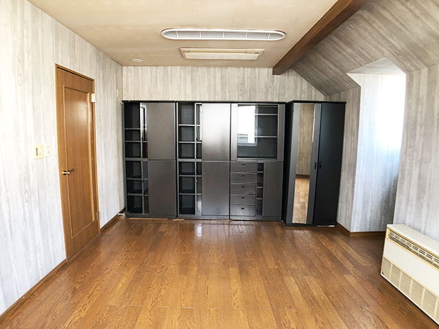 1990s wood house, 7-min walk to station, Aomori