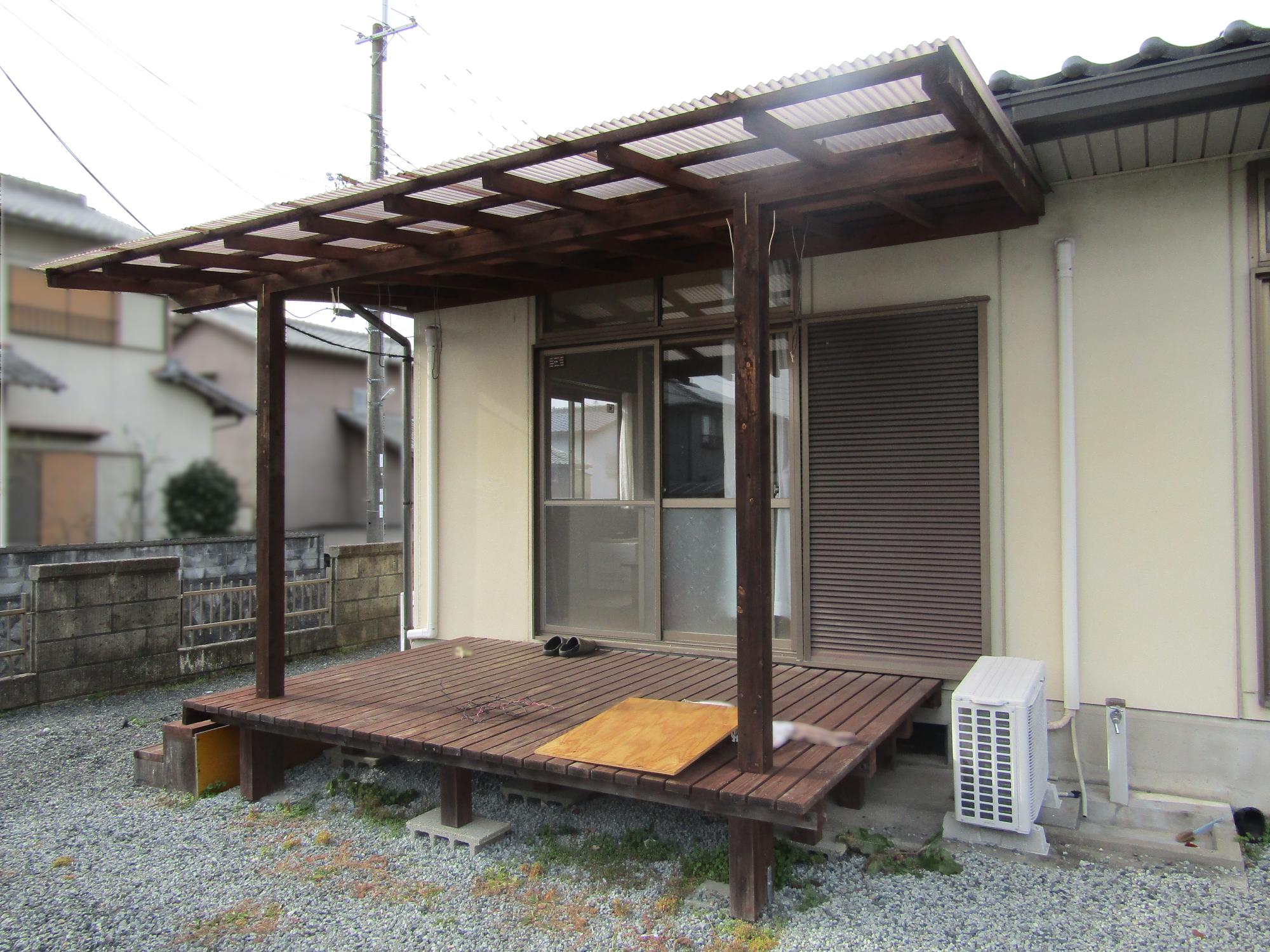 A-119 Compact property on elevated land with good sunlight