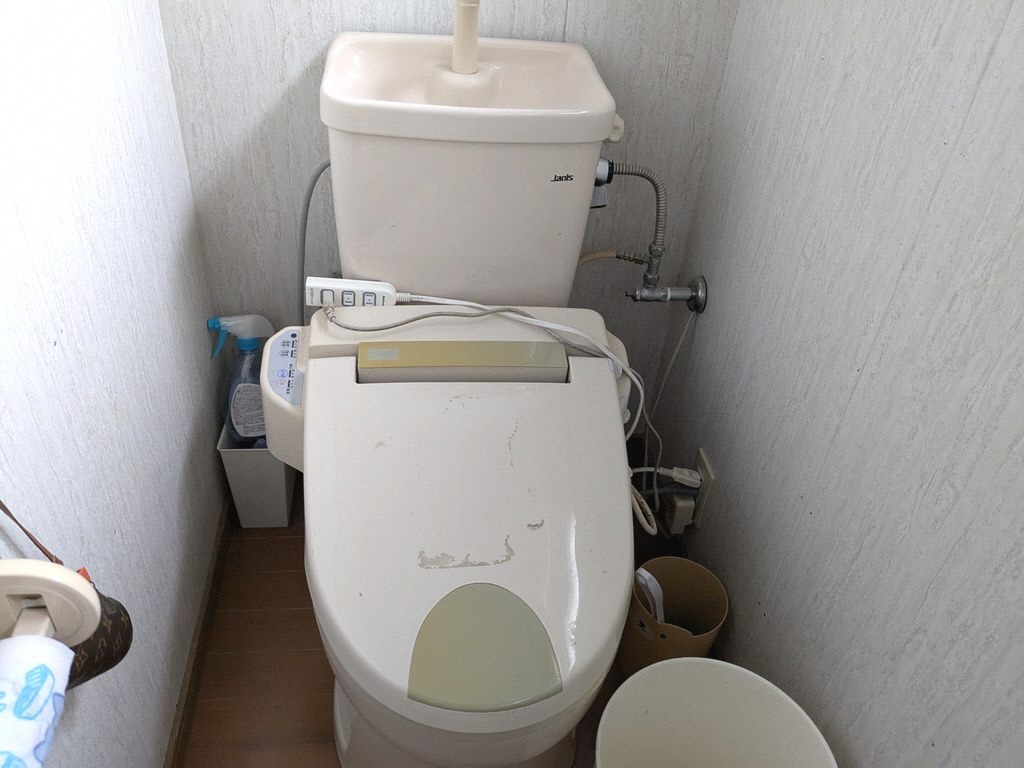 1970s wood house, 5-min walk to station, Aomori