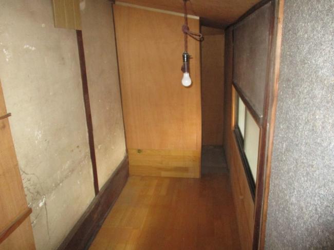 1910s wood house, 17-min walk to station, Okayama