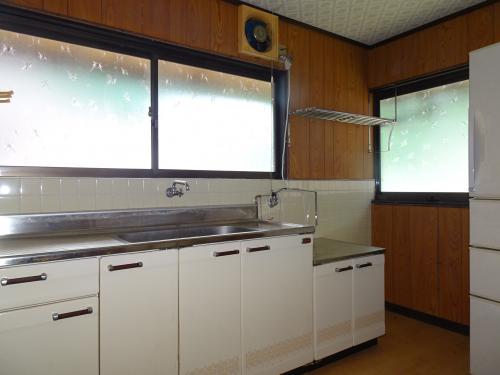 1980s wood house in Hiroshima