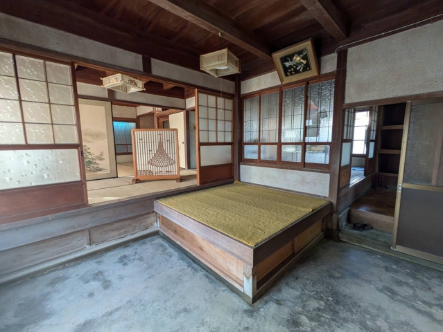 1960s wood house in Hyogo