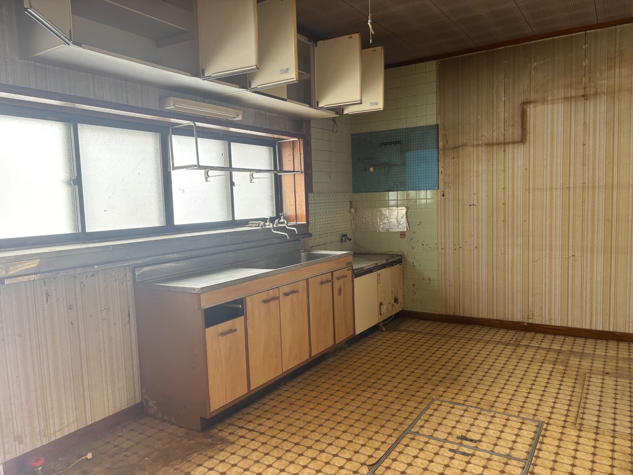 1980s wood house, 5-min walk to station, Iwate