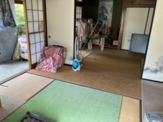 1970s wood house on a large plot in Nagano