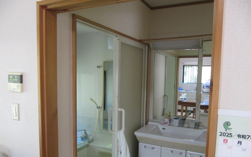 2000s wood house in Nara