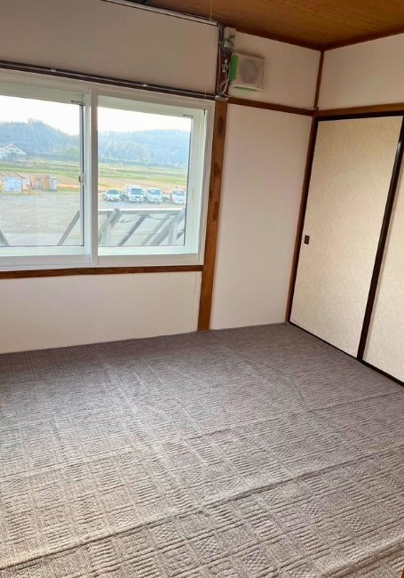1970s wood house, 3-min walk to station, Hokkaido