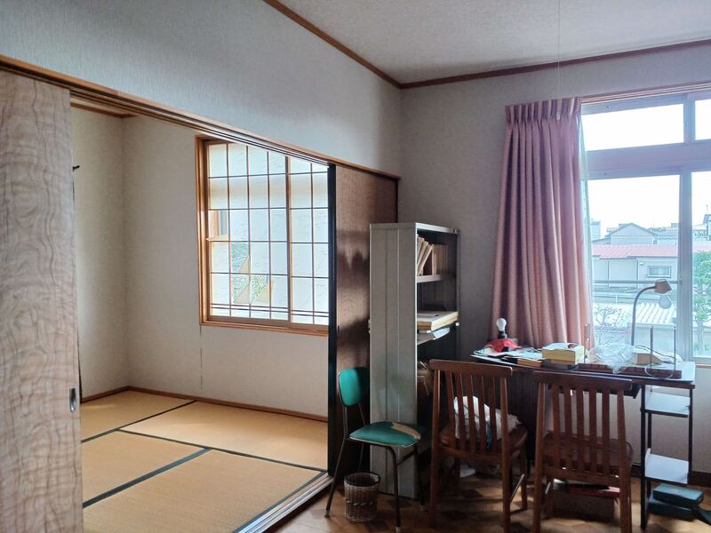 1970s wood house on a large plot in Iwate