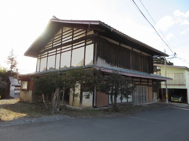 Historic farmhouse with storehouse and agricultural land, Toyohira