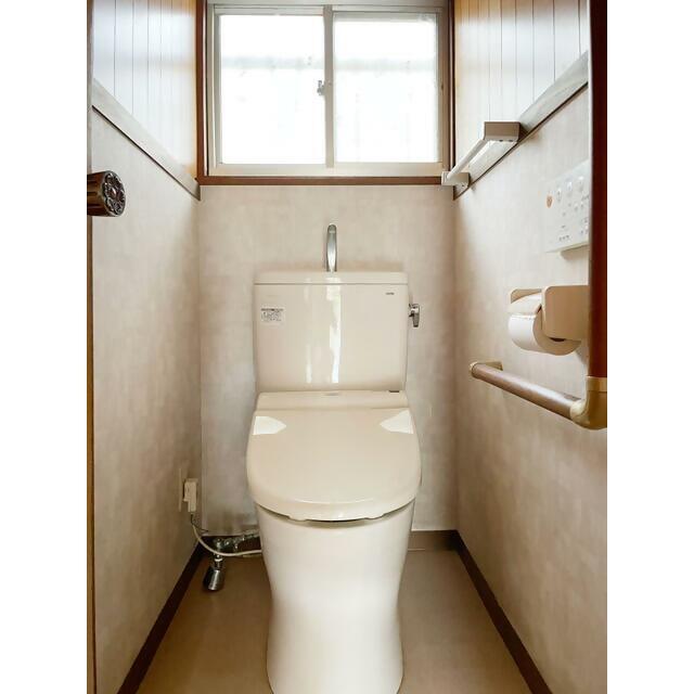 1970s wood house, 14-min walk to station, Mie