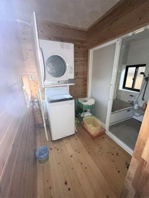1970s wood house, 16-min walk to station, Shimane