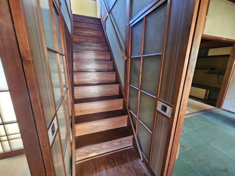 1960s wood house in Kochi