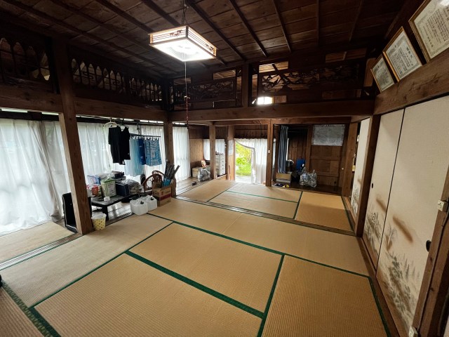 Wood house in Wadomari, farmland, approval needed