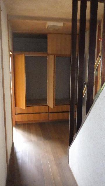 1960s wood house, 13-min walk to station, Nagasaki