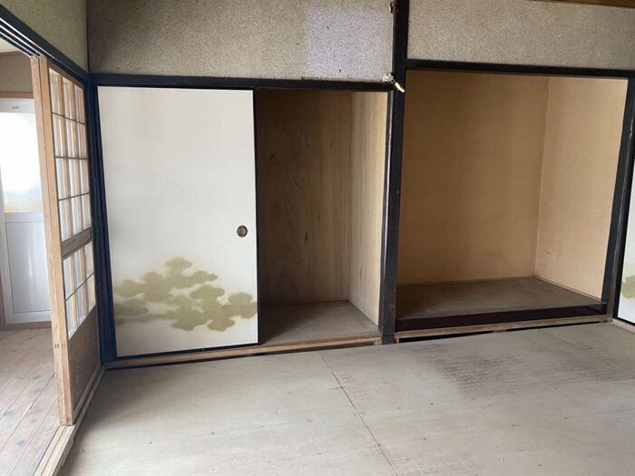 Wood house on a large plot in Kagawa