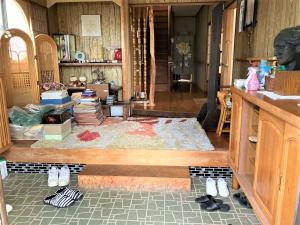 1970s wood house, 1-min walk to station, Shimane