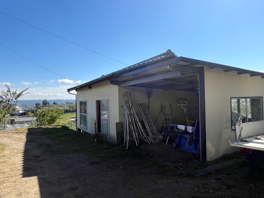 1950s wood house on a large plot in Nagano