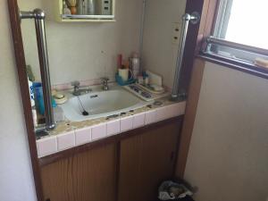 1970s wood house, 16-min walk to station, Shimane