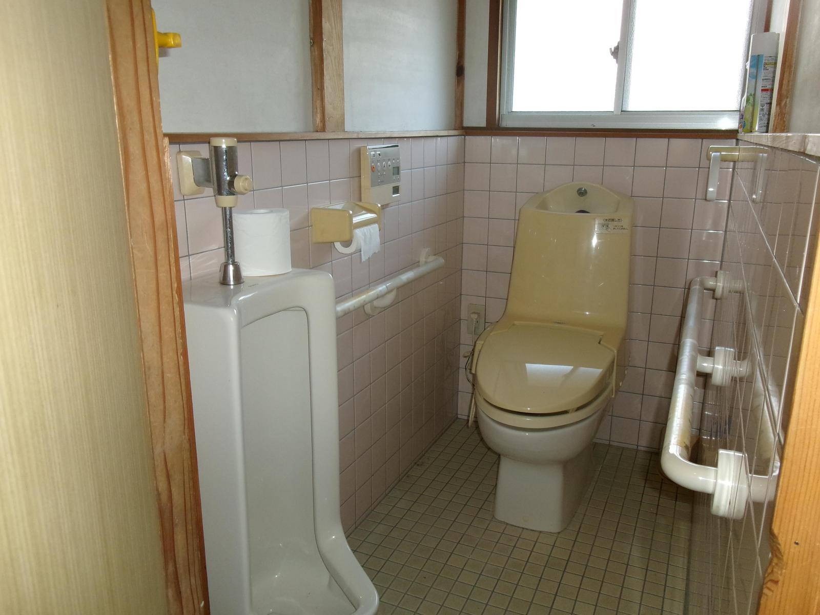 1970s wood house on a large plot in Hyogo