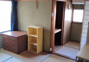 1960s wood house, 16-min walk to station, Shimane