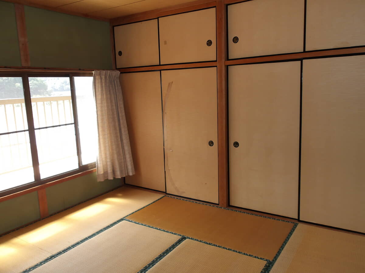 1980s wood house in Hiroshima