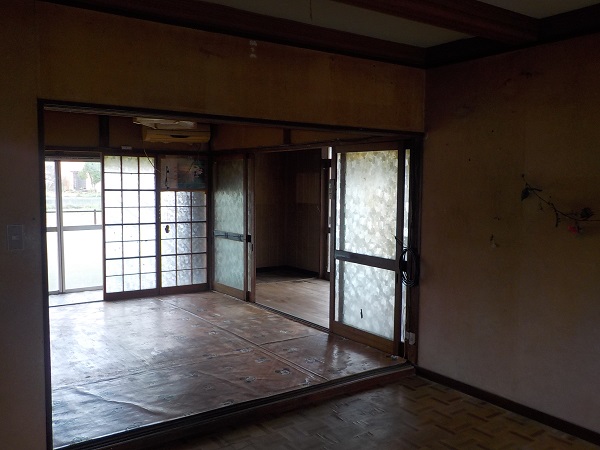 1980s wood house, 3-min walk to station, Tochigi