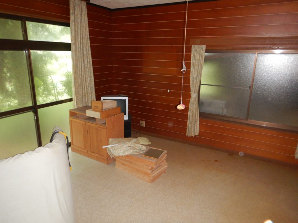 1980s wood house in Ehime