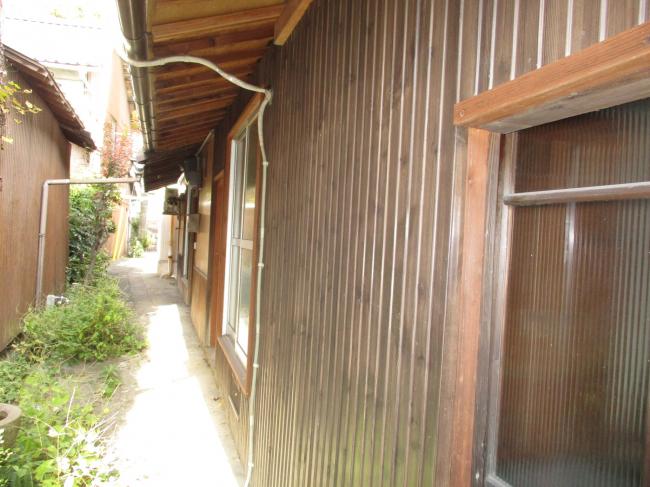 1910s wood house, 17-min walk to station, Okayama